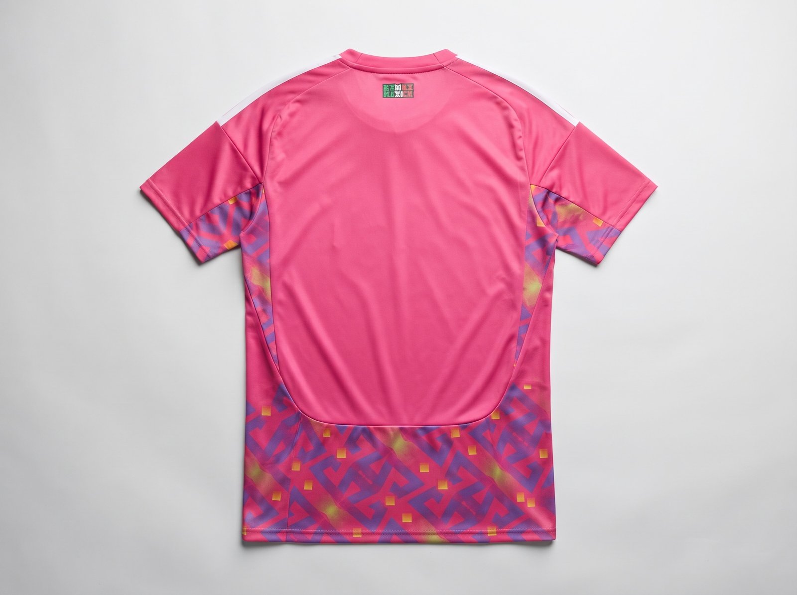 Jersey Rosa Selección México Sonido Malverde Vista Trasera
